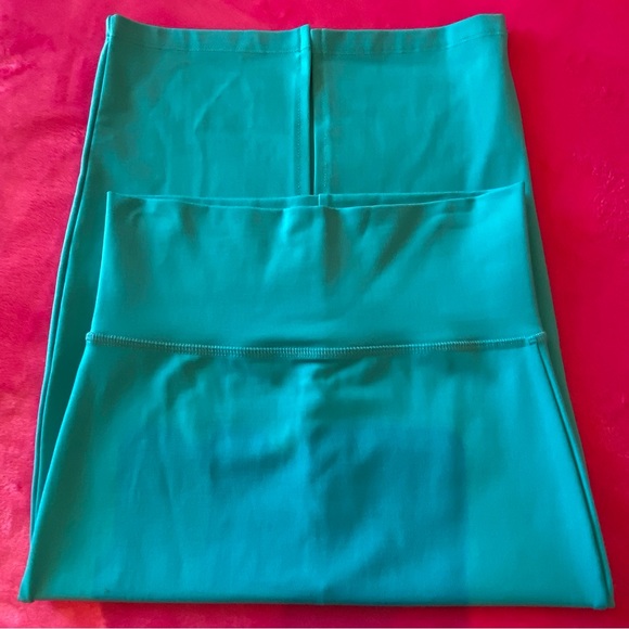 Bebe Turquoise Midi Knit Pencil Skirt Size XS NWT - Picture 10 of 16